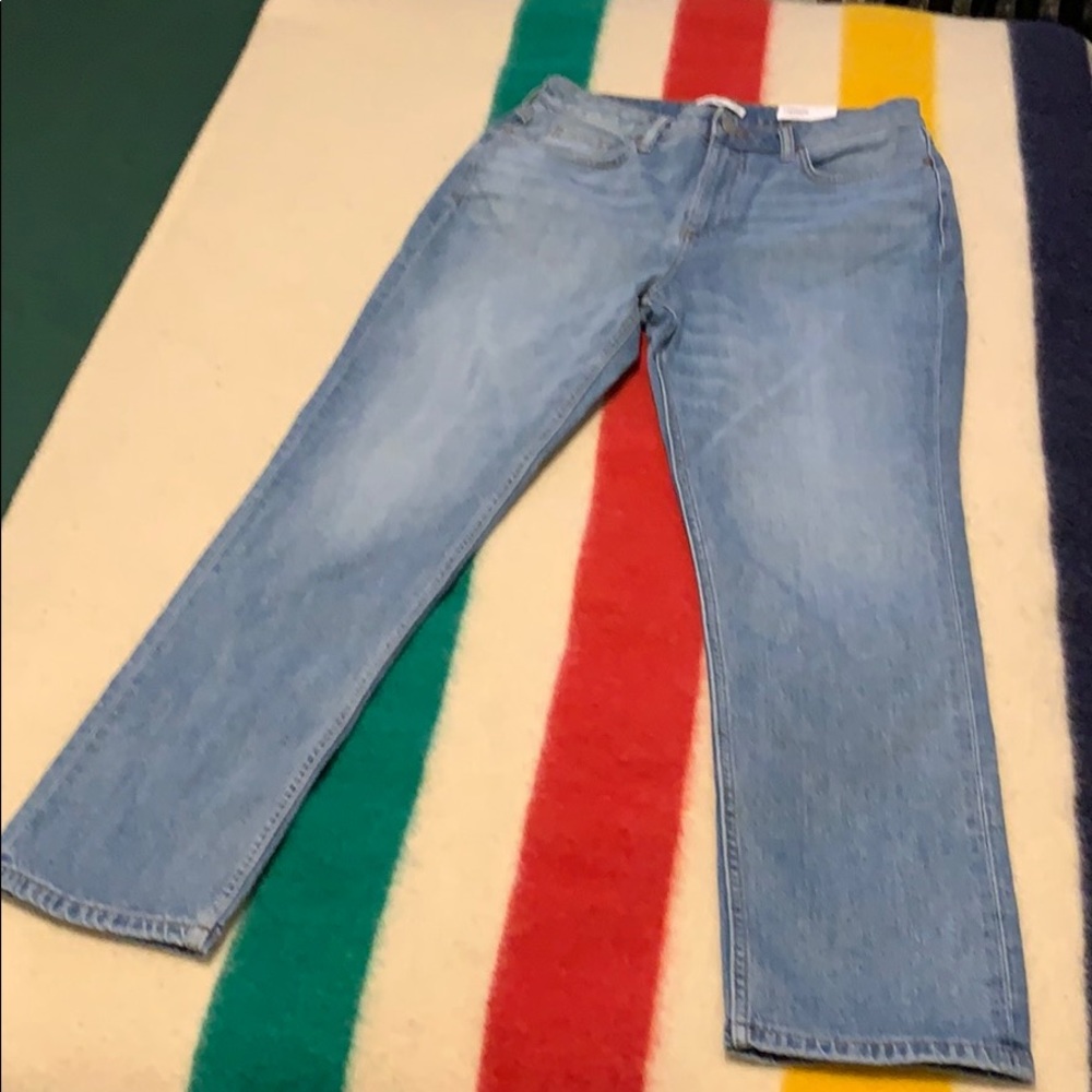 NWT Elizabeth and James straight leg jeans